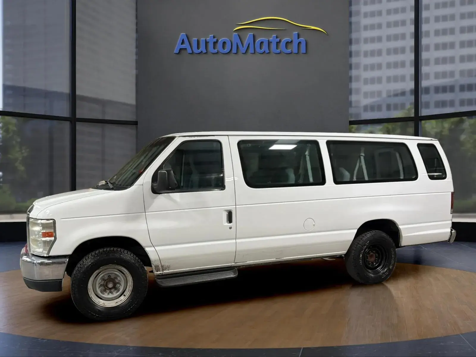 2009 Ford E-Series E-350 XL Super Duty Extended photo 5