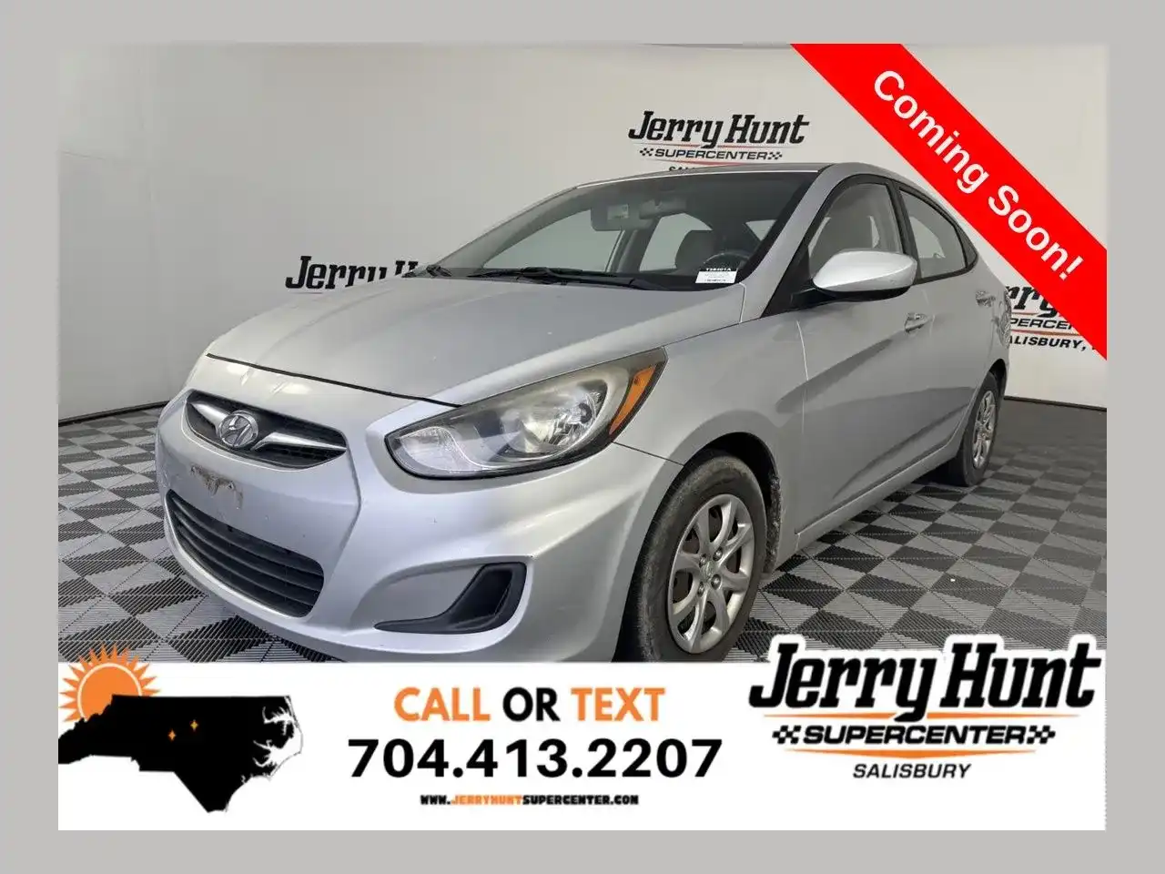 2013 Hyundai Accent GLS 4-Door 6-Speed Automatic's photo
