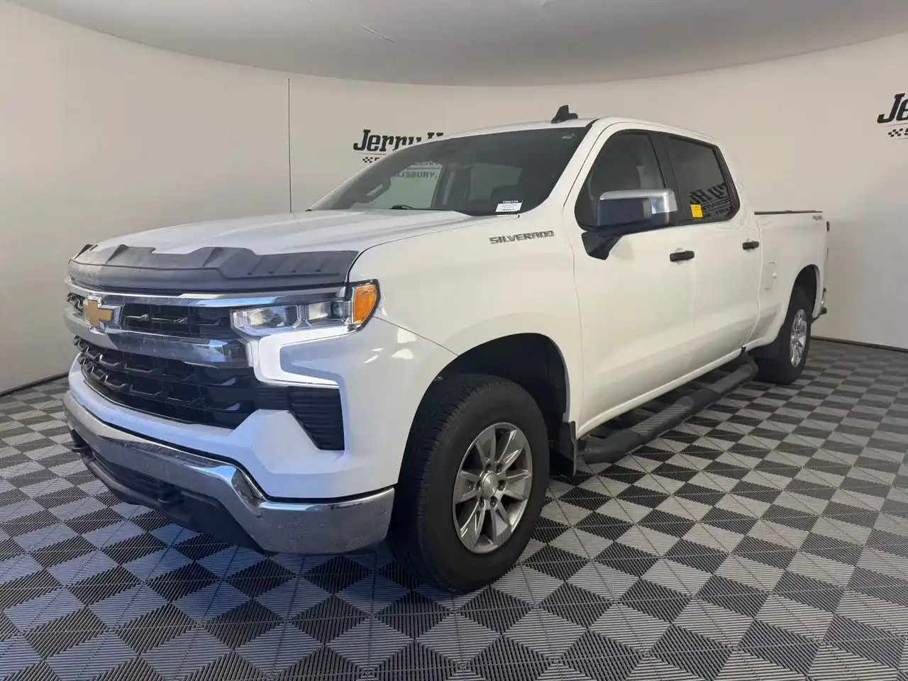 2023 Chevrolet Silverado 1500 LT 4X4 Crew Cab Standard Box's photo