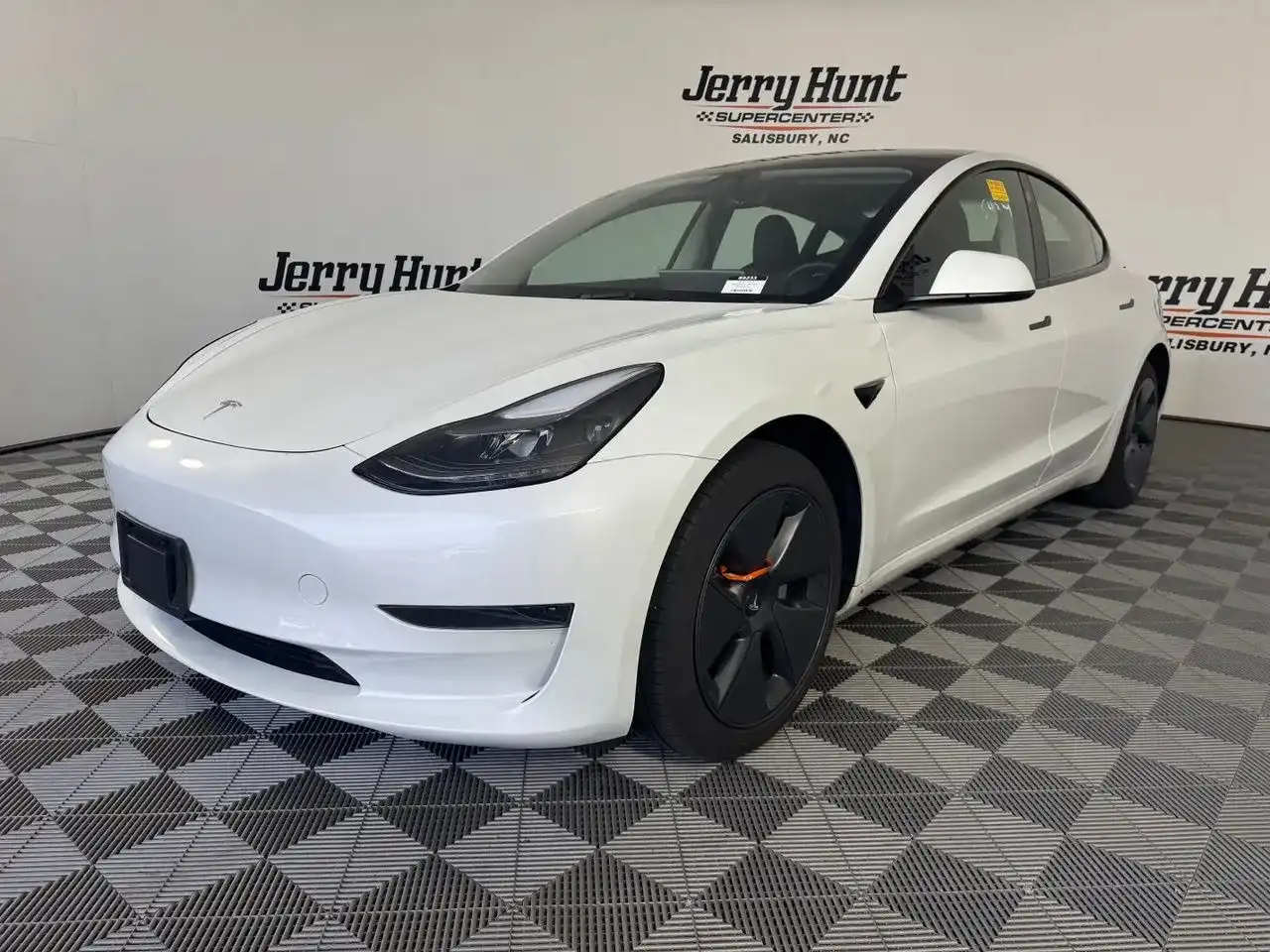 2023 Tesla Model 3 Base's photo