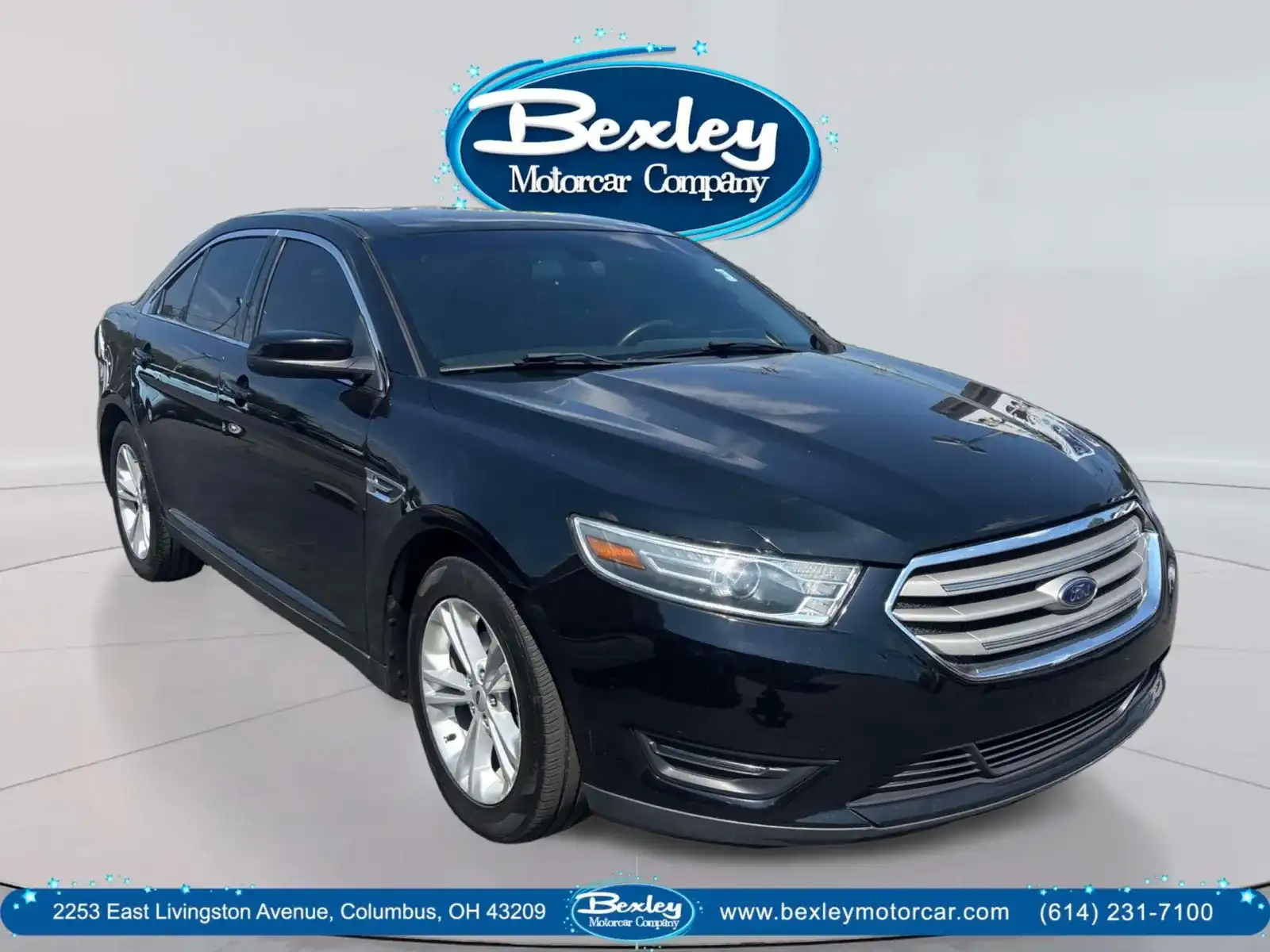 2019 Ford Taurus SEL FWD's photo