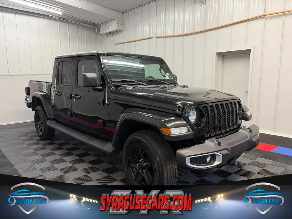 2021 Jeep Gladiator Sport S's photo