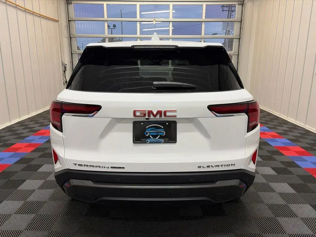 2026 GMC Terrain Elevation AWD photo 5