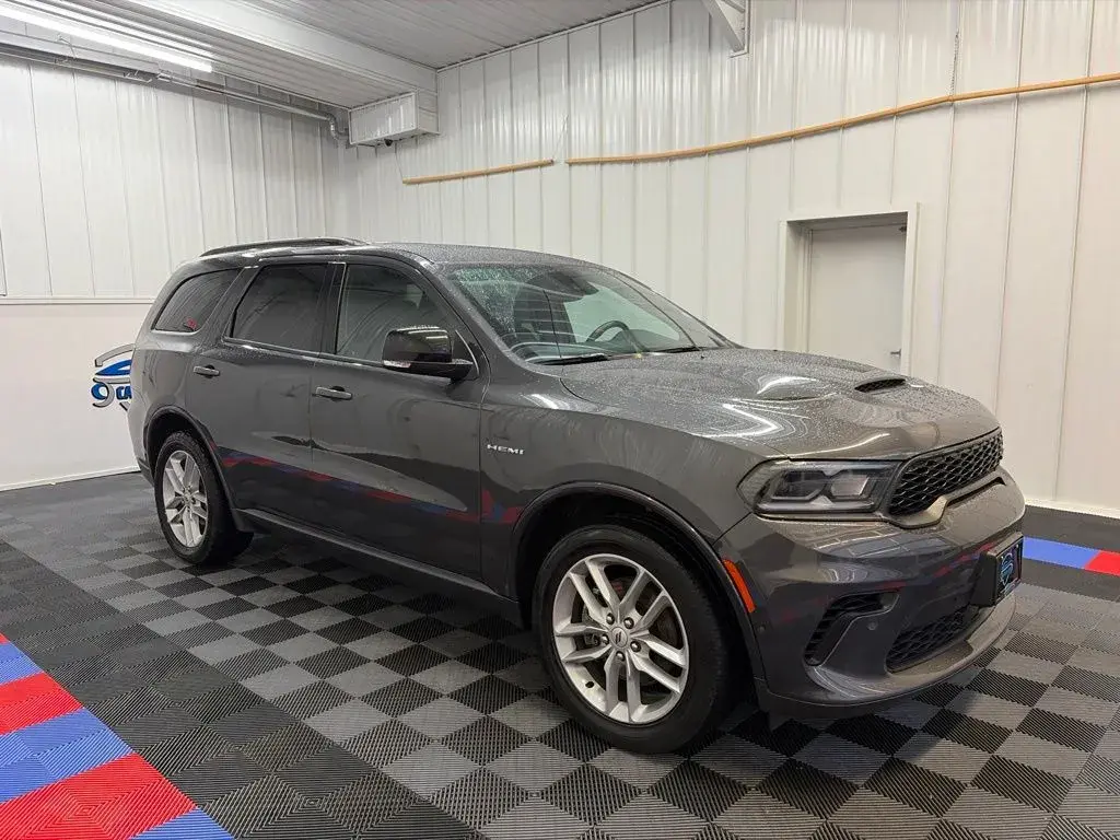 2025 Dodge Durango R/T AWD photo 3