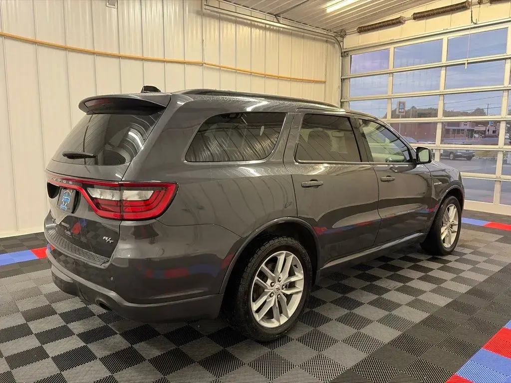 2025 Dodge Durango R/T AWD photo 4
