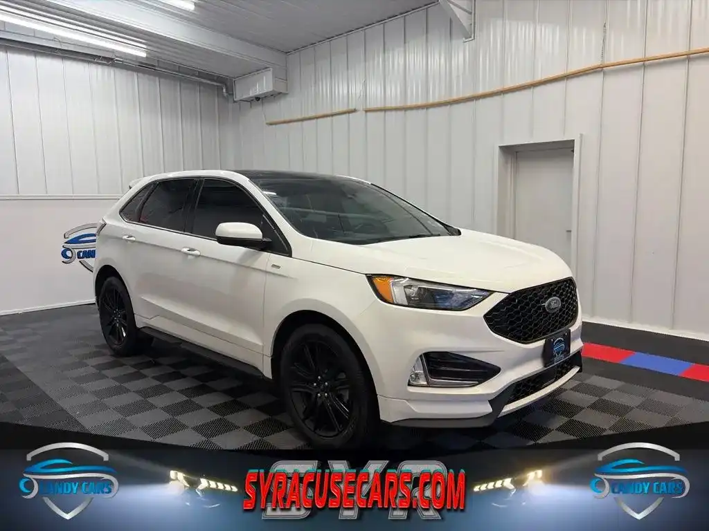 2022 Ford Edge SEL AWD's photo
