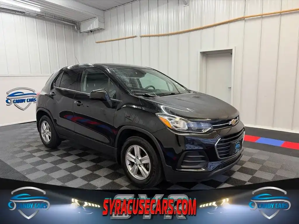 2019 Chevrolet Trax LS's photo