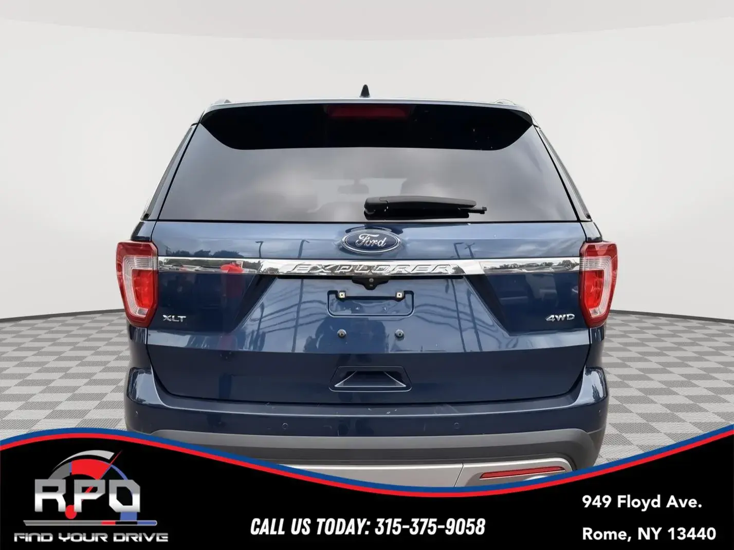 2017 Ford Explorer XLT 4WD photo 4