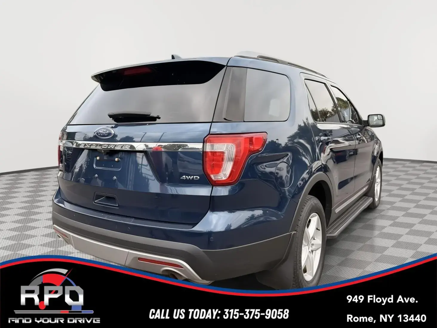 2017 Ford Explorer XLT 4WD photo 5