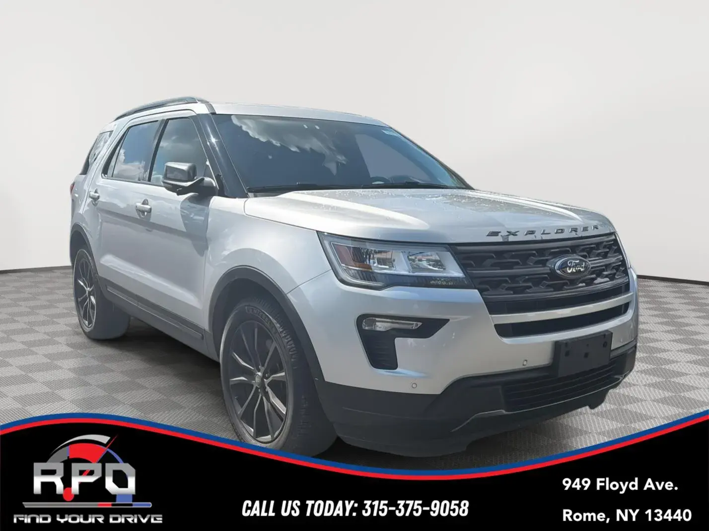 2019 Ford Explorer XLT 4WD photo 4