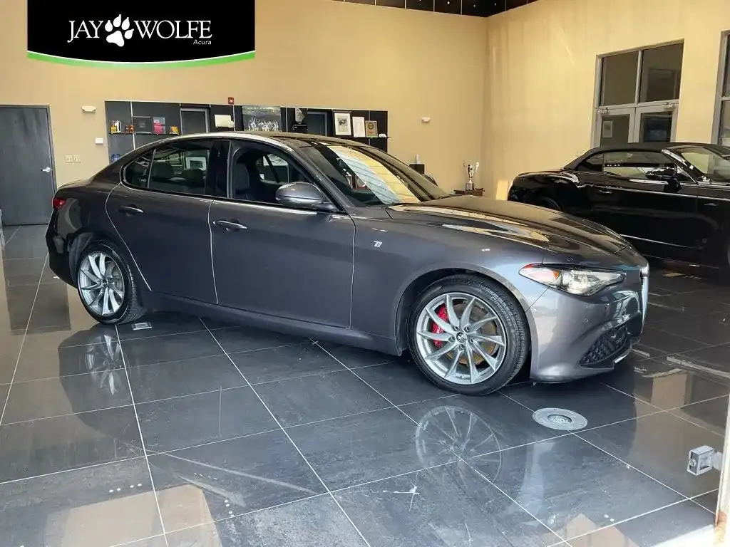 2022 Alfa Romeo Giulia 2.0 Ti Auto AWD's photo