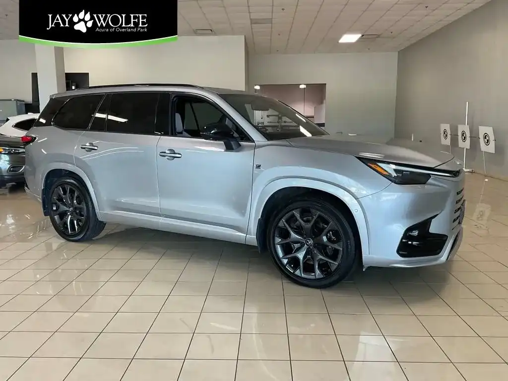 2025 Lexus TX 500h 500h F Sport Luxury's photo