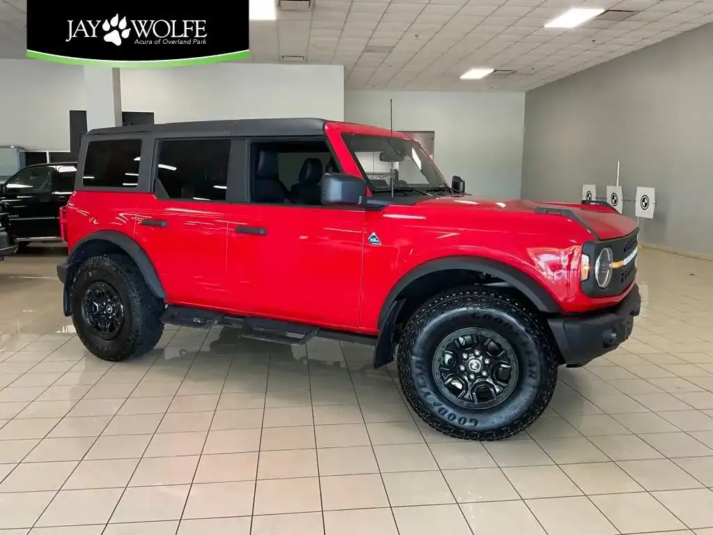 2024 Ford Bronco Black Diamond Mid (322A) 4x4's photo