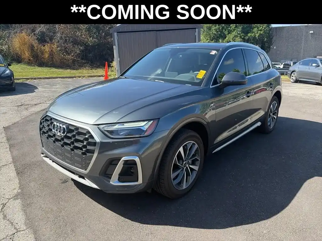 2022 Audi Q5 45 Premium Plus's photo
