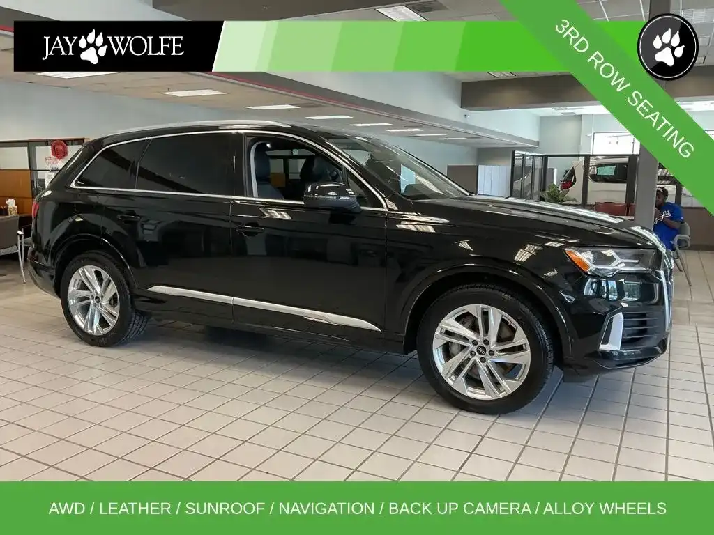 2022 Audi Q7 55 Premium Plus quattro Tiptronic's photo