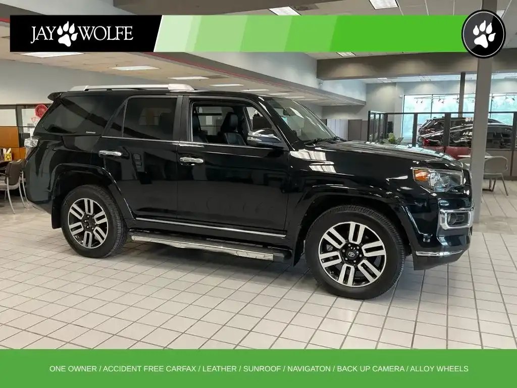 2016 Toyota 4Runner Limited 4x4 V6's photo