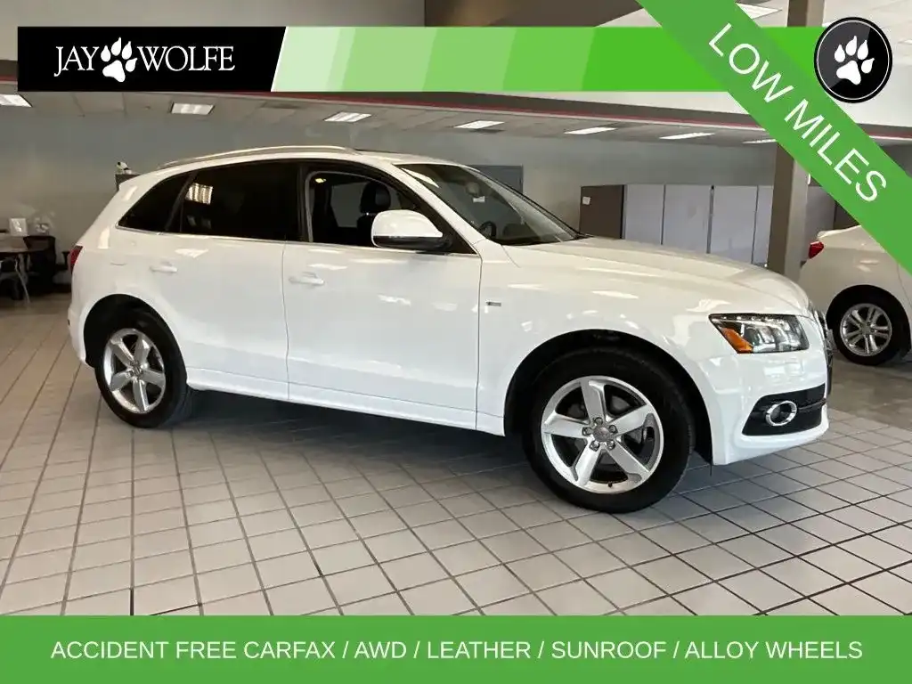 2012 Audi Q5 3.2 Premium Plus quattro Tiptronic's photo
