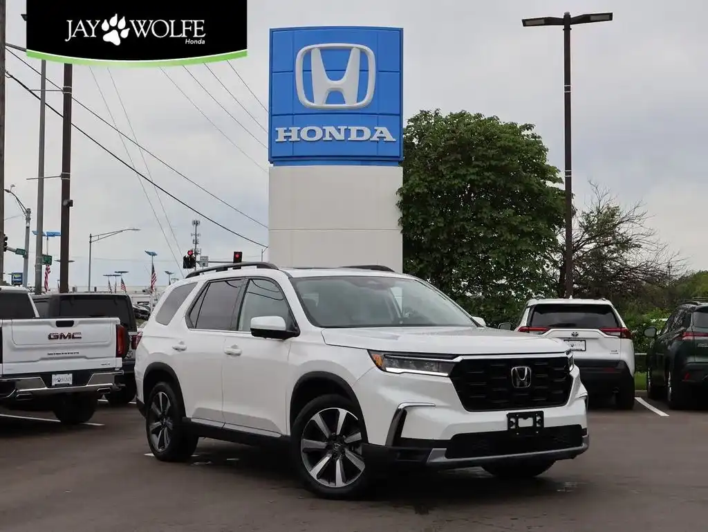 2025 Honda Pilot Elite AWD's photo