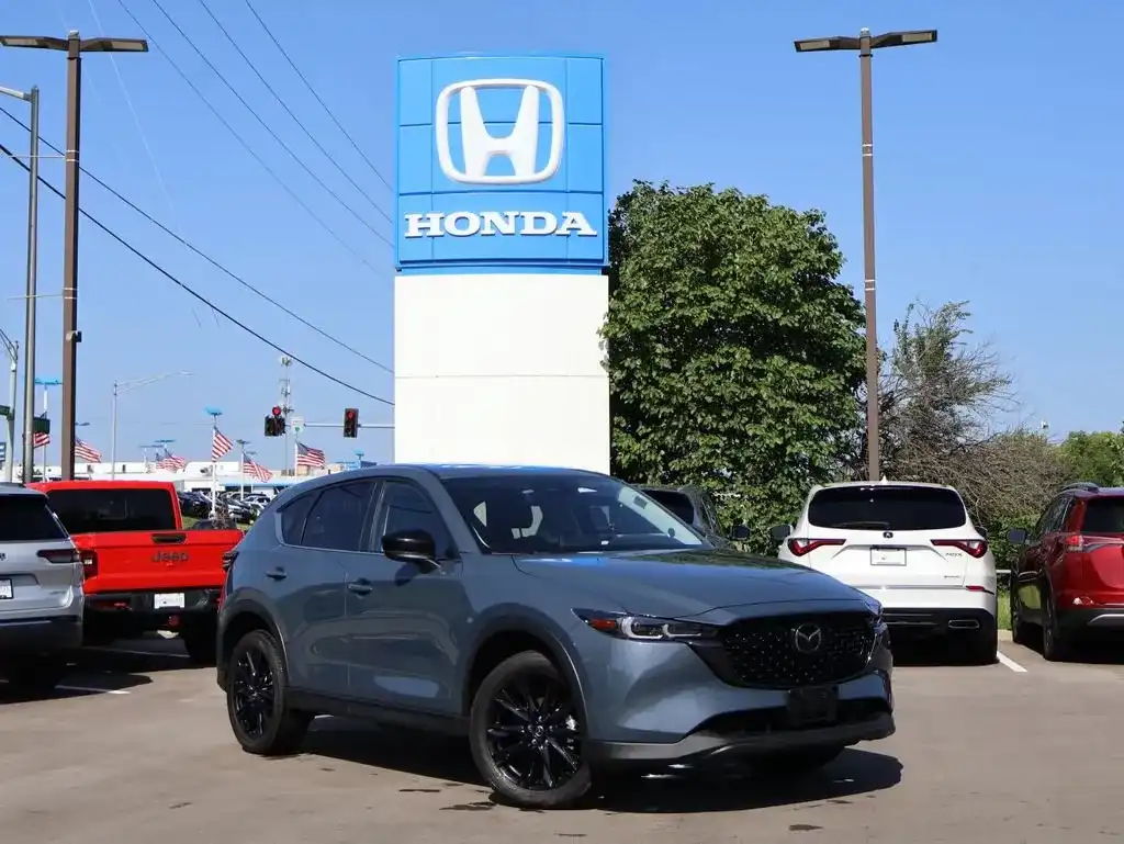 2025 Mazda CX-5 S Carbon Edition Auto AWD's photo