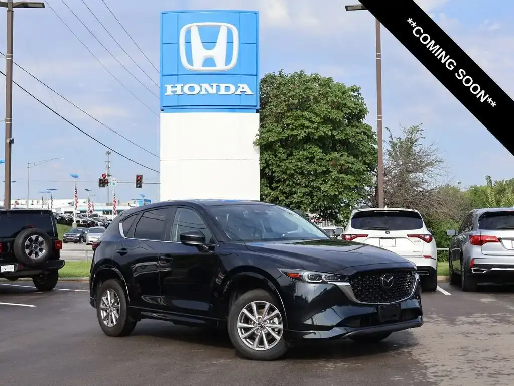 2025 Mazda CX-5 S Preferred package Auto AWD's photo