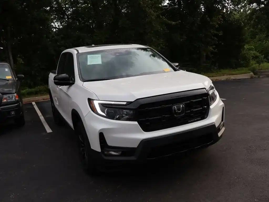 2025 Honda Ridgeline Black Edition's photo