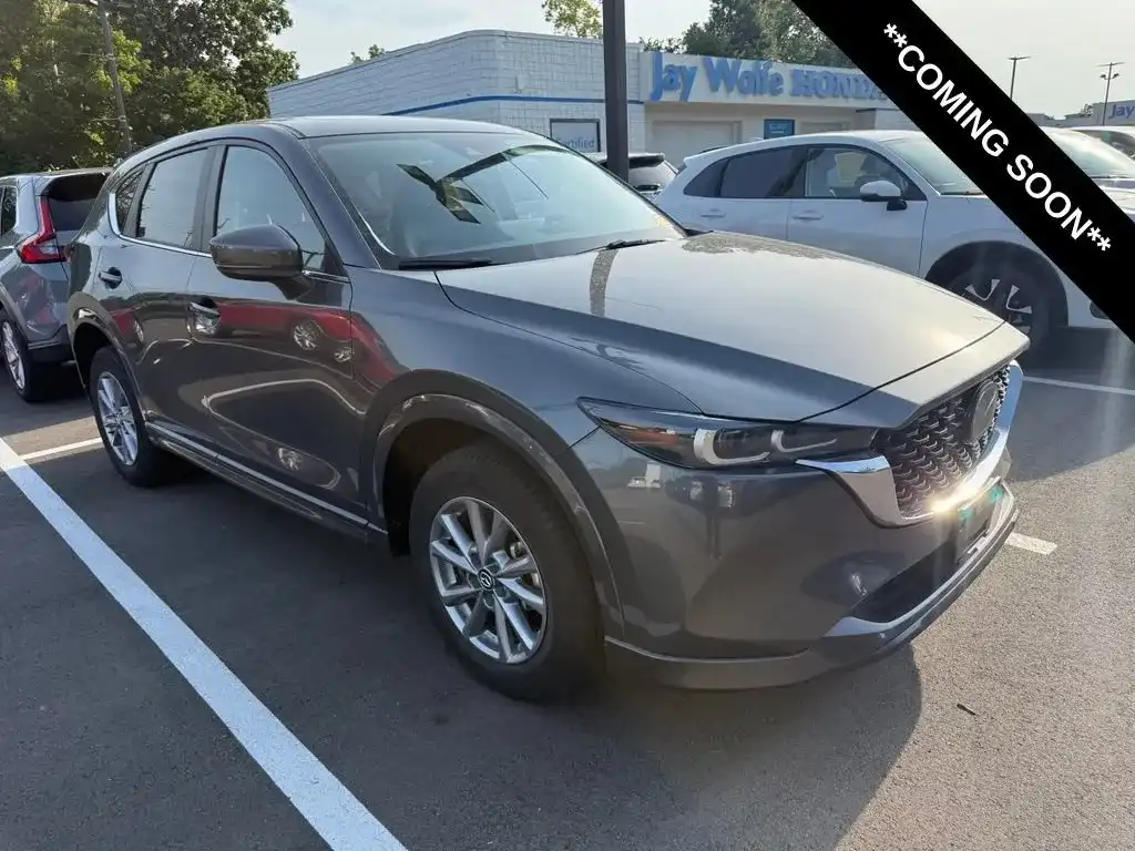 2025 Mazda CX-5 S Preferred package Auto AWD's photo