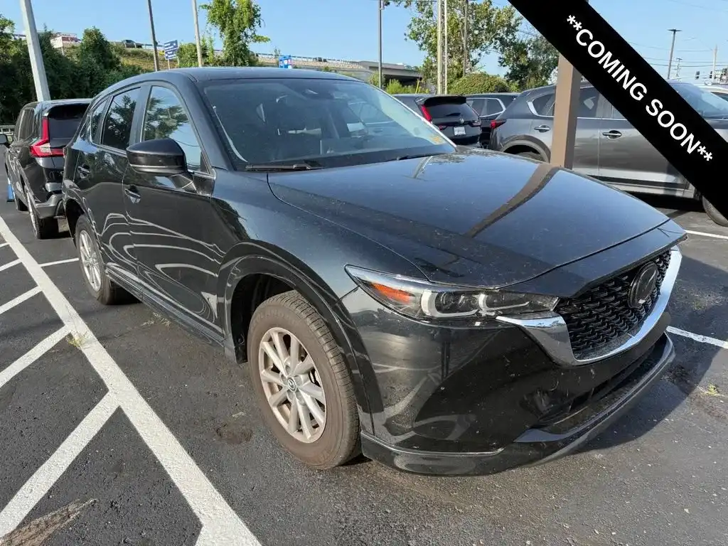2025 Mazda CX-5 S Preferred package Auto AWD's photo