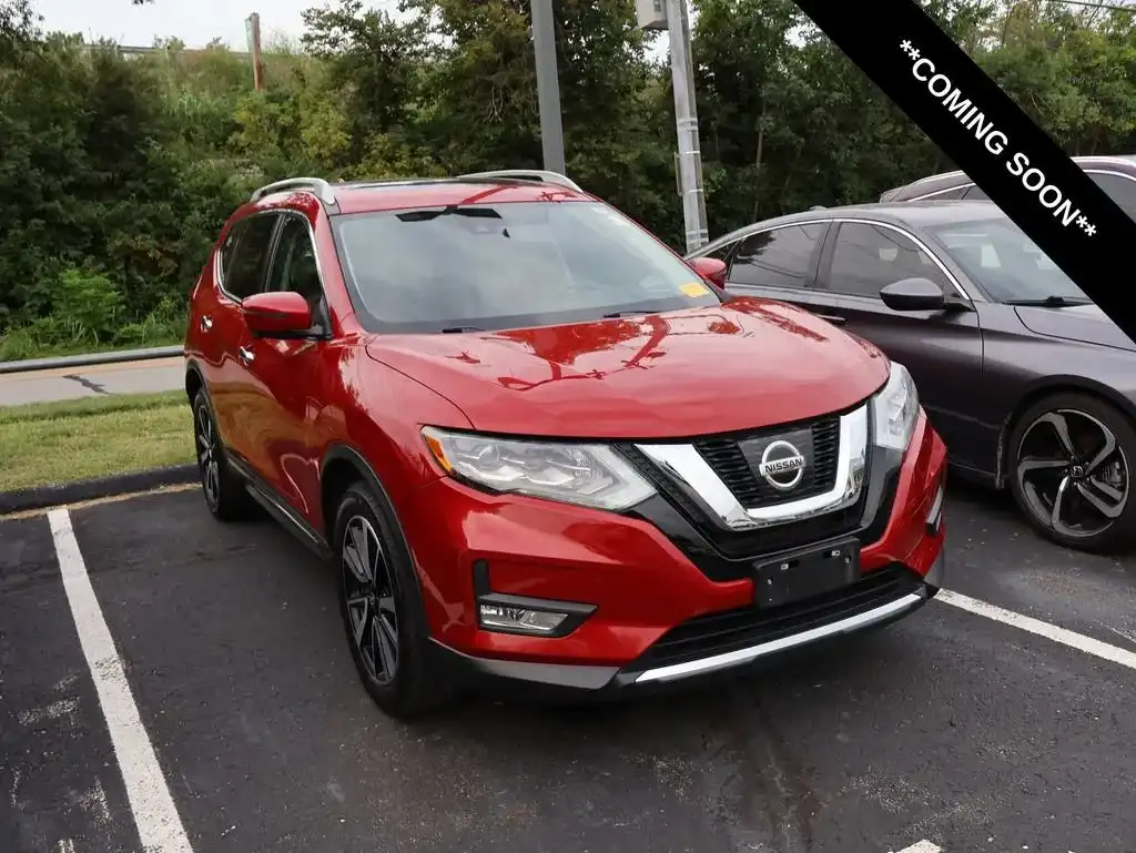 2017 Nissan Rogue SL AWD's photo