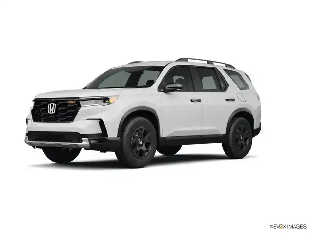 2025 Honda Pilot TrailSport AWD's photo
