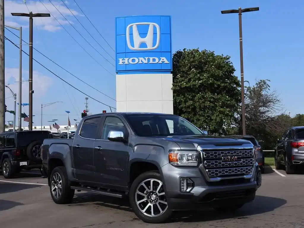 2021 GMC Canyon Denali 4WD Crew Cab Short Box's photo