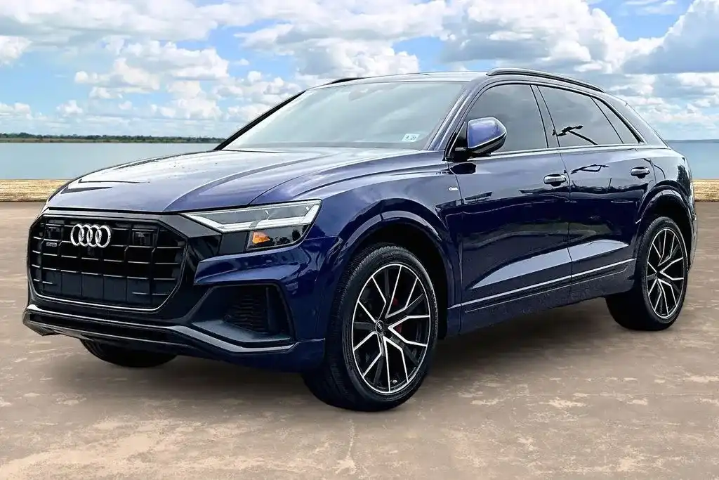 2022 Audi Q8 55 Premium Plus Tiptonic quattro's photo