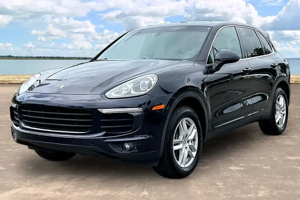 2017 Porsche Cayenne Base's photo