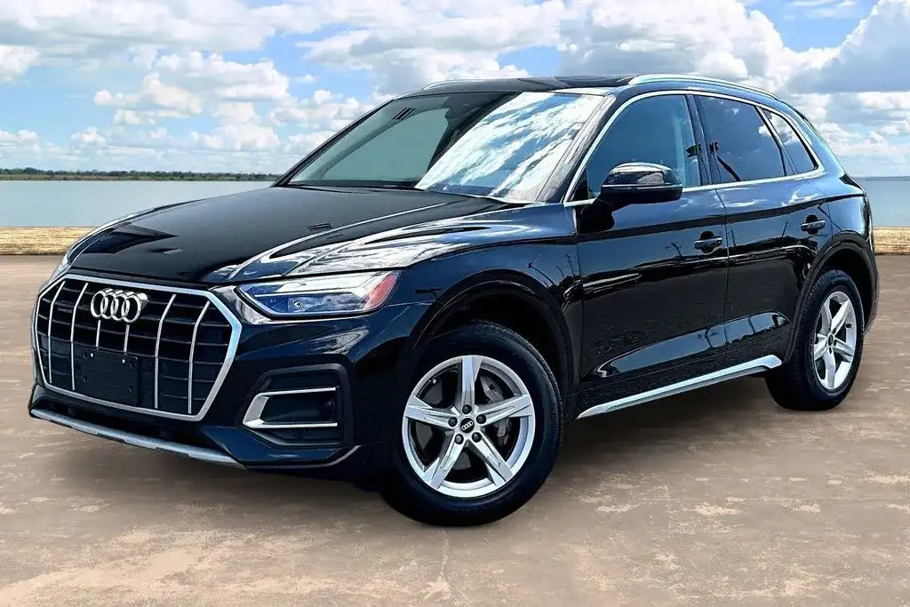 2021 Audi Q5 45 Premium's photo