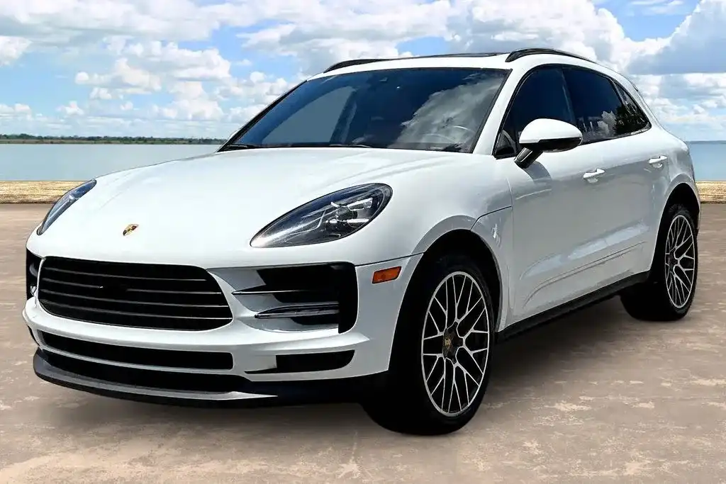2020 Porsche Macan S's photo