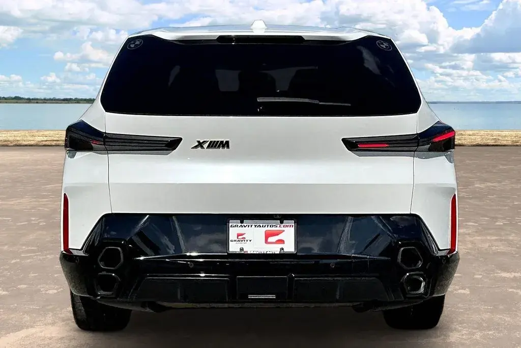 2023 BMW XM Base photo 5