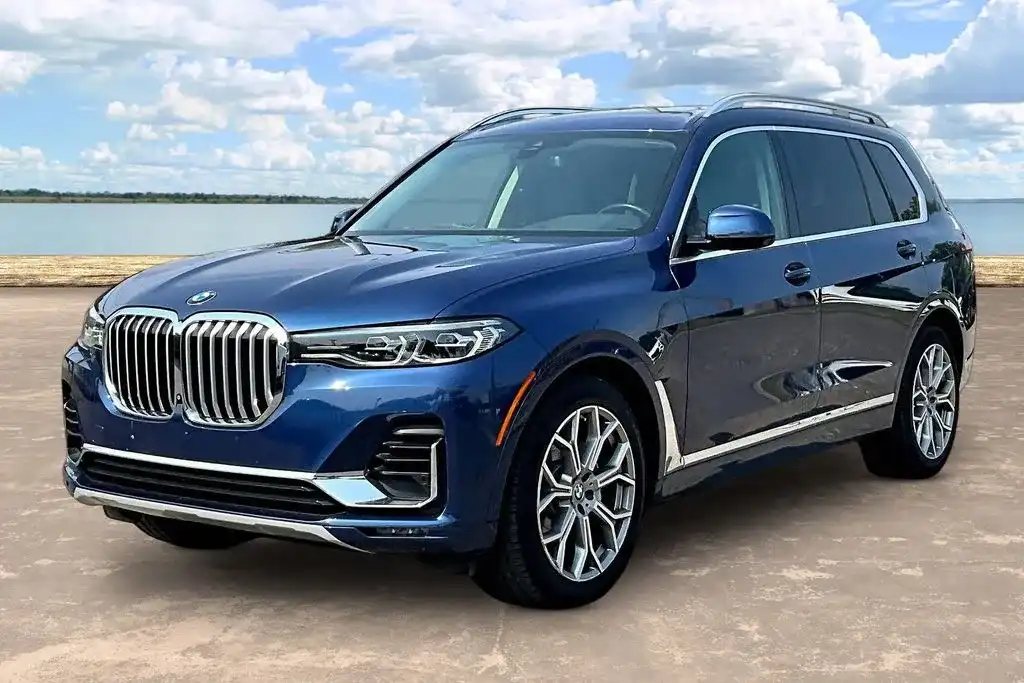 2021 BMW X7 xDrive40i's photo