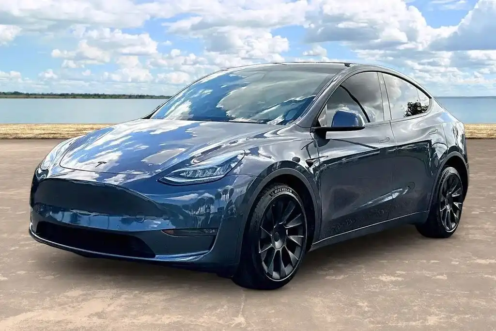 2020 Tesla Model Y Long Range Dual Motor AWD's photo