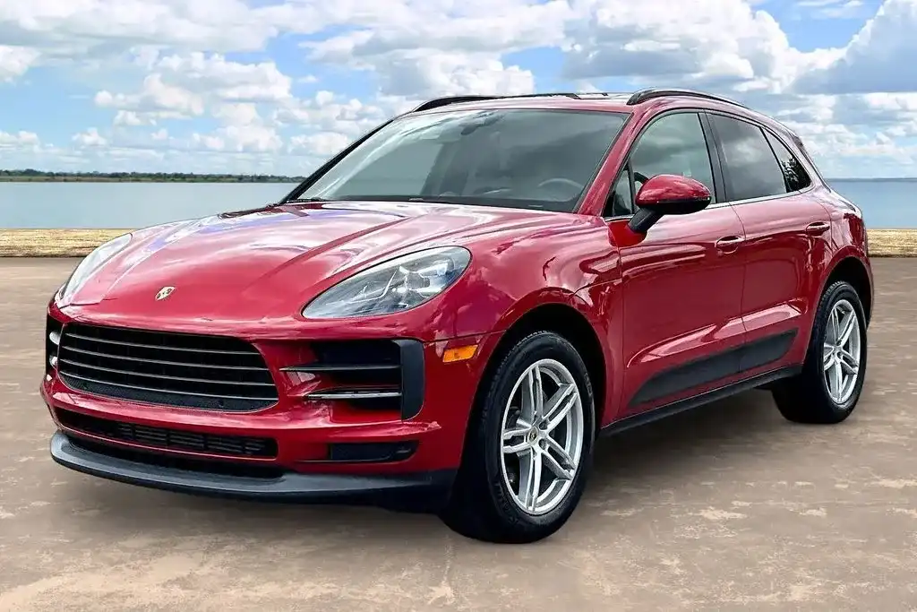 2019 Porsche Macan Base's photo