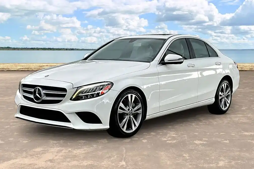 2019 Mercedes-Benz C-Class C300's photo