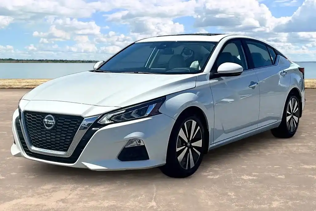 2022 Nissan Altima 2.5 SV's photo
