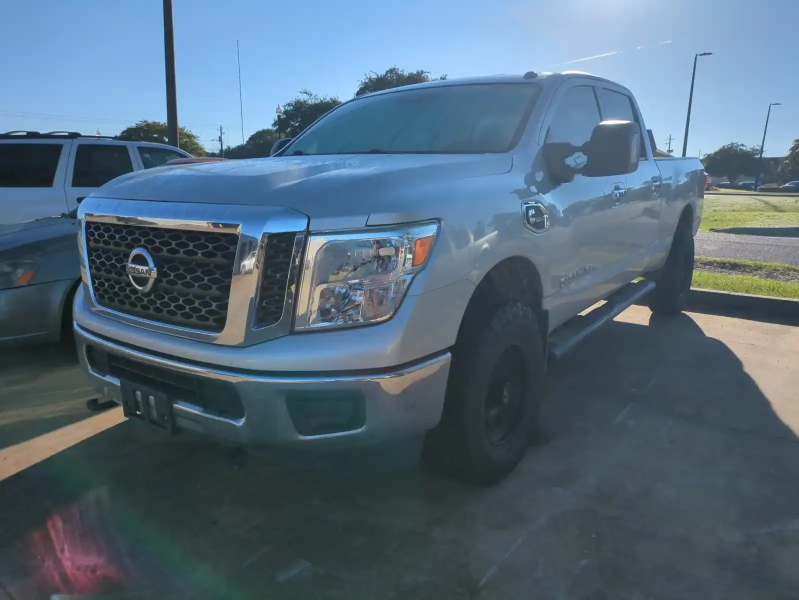 2017 Nissan Titan XD SV Diesel Crew Cab 4WD SWB's photo
