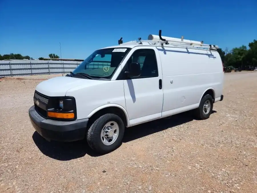 2013 Chevrolet Express 2500 Work Van HD's photo