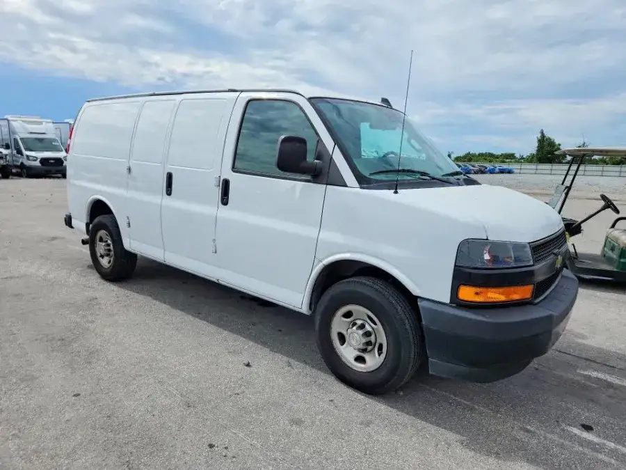 2020 Chevrolet Express Work Van HD 2500 photo 1