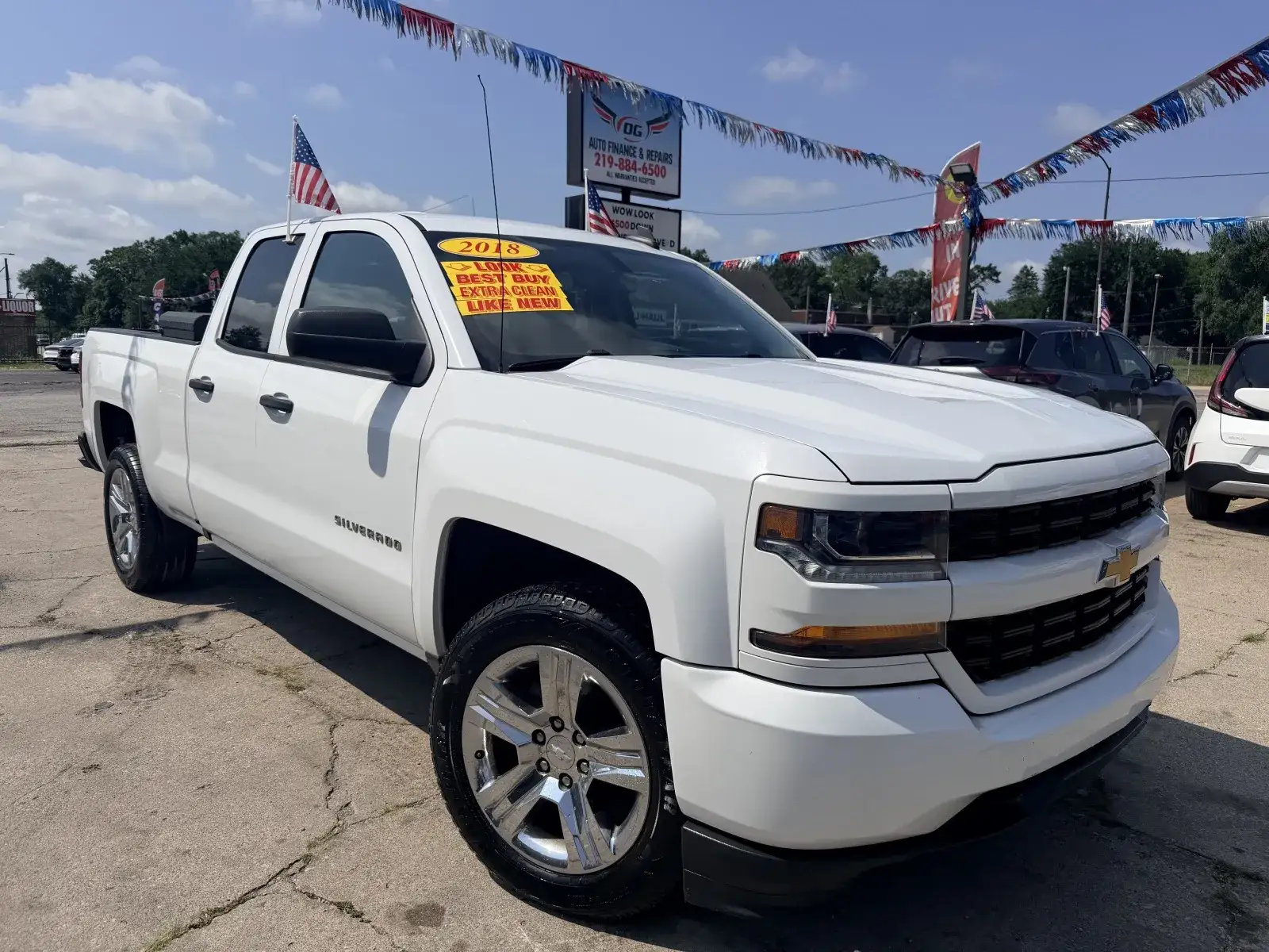 2018 Chevrolet Silverado 1500 Custom Double Cab Standard Box photo 1
