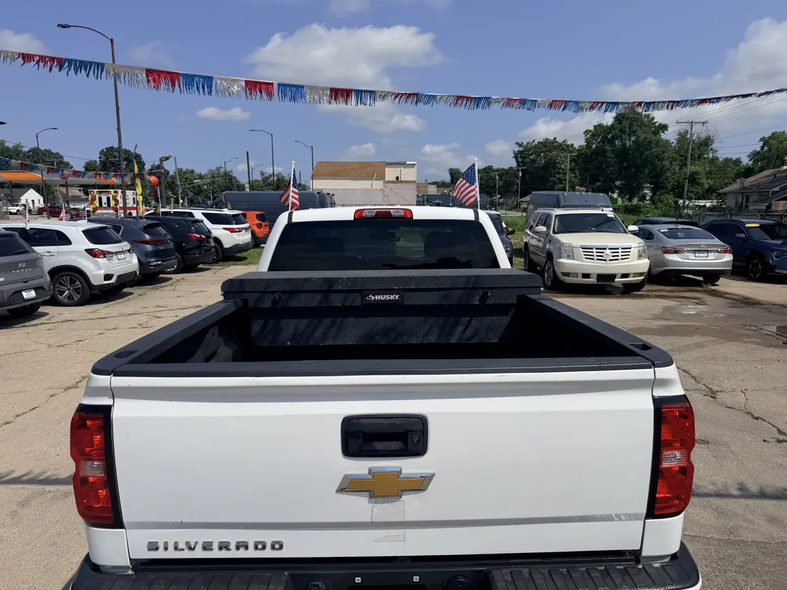 2018 Chevrolet Silverado 1500 Custom Double Cab Standard Box photo 4