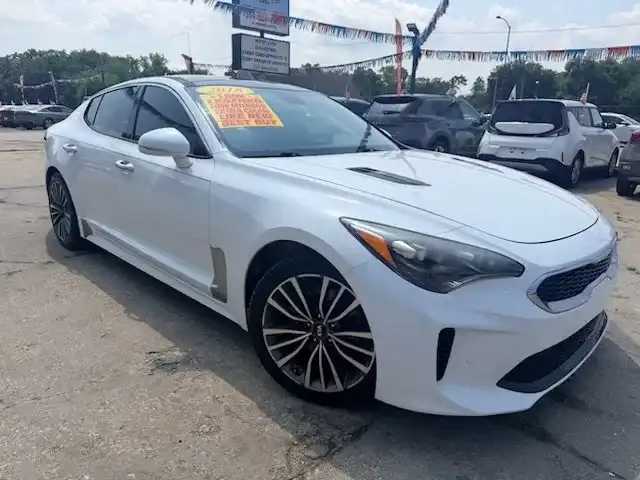 2018 Kia Stinger Premium AWD's photo