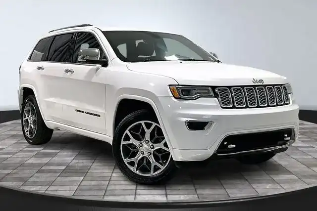 2019 Jeep Grand Cherokee Overland 4WD's photo