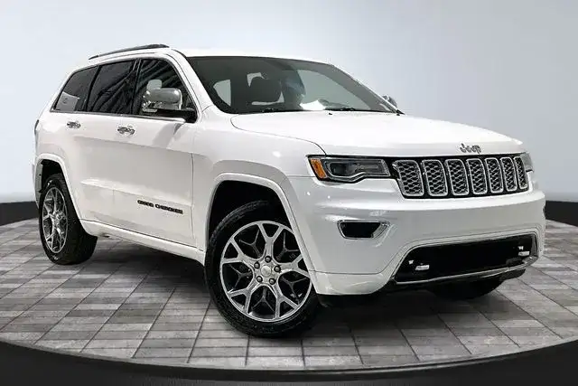 2019 Jeep Grand Cherokee Overland 4WD's photo