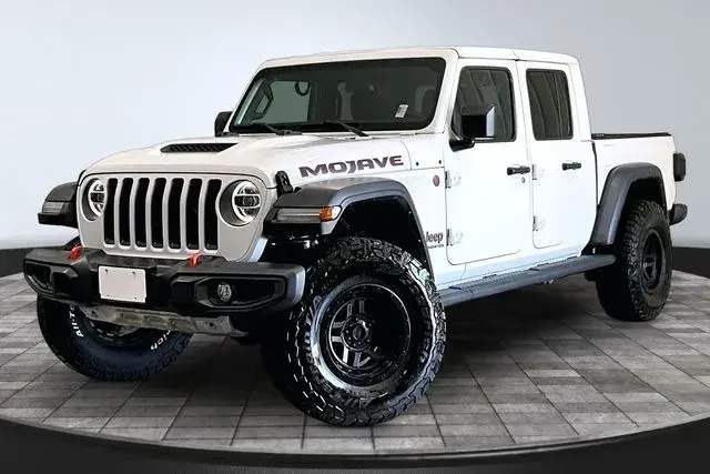 2021 Jeep Gladiator Mojave photo 3