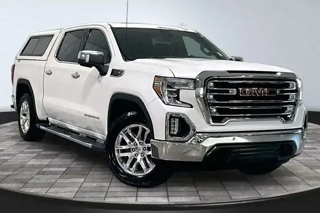 2021 GMC Sierra SLT 4WD Crew Cab Short Box's photo
